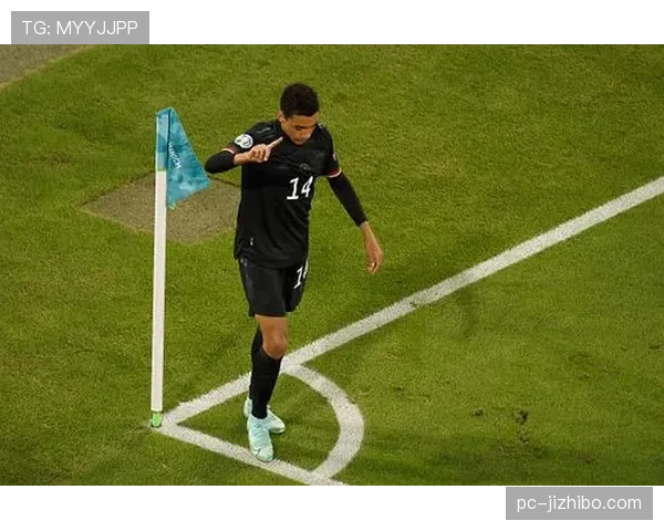 穆西亚拉伤情更新，拜仁中场缺阵影响战术布局