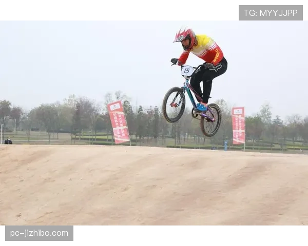 BMX土坡运动正经历从炫技到叙事的深度转型 BMX土坡运动正经历从炫技到叙事的深度转型